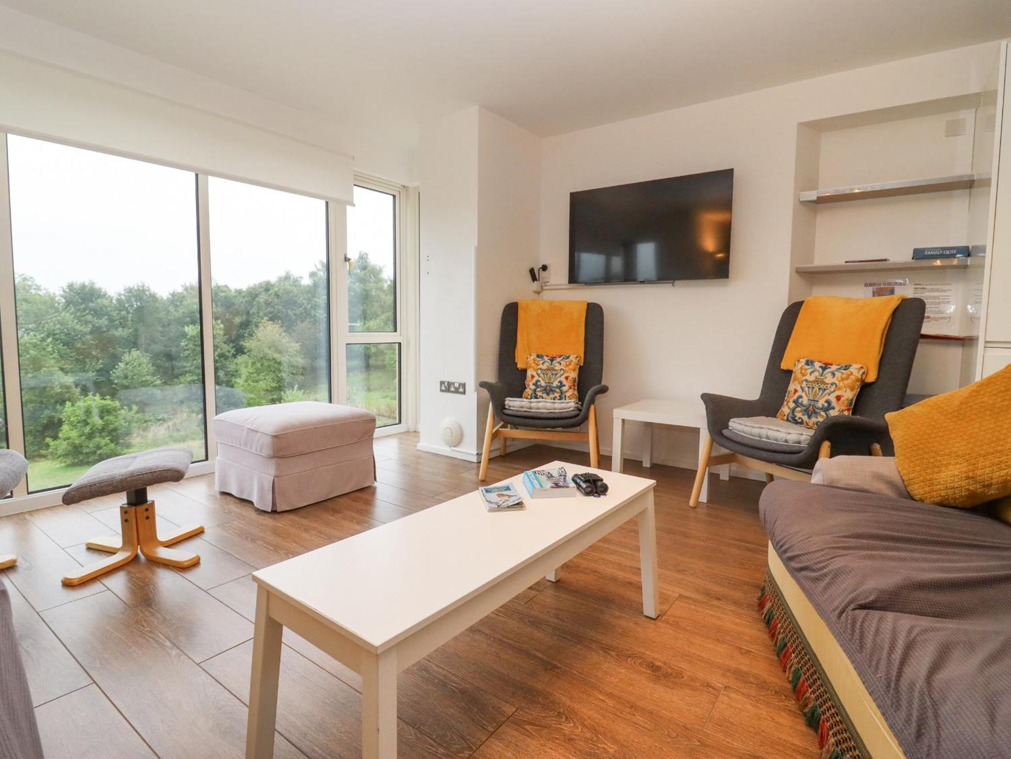 Beautiful Cotswold View Apartment Bourton-on-the-Water Exterior photo